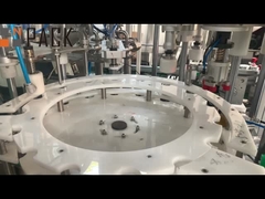 อัตโนมัติ ปั๊มหมุนเวียน ครีมหน้า โคลชั่นเครื่องสําอาง monoblock เติมและเครื่องปิด